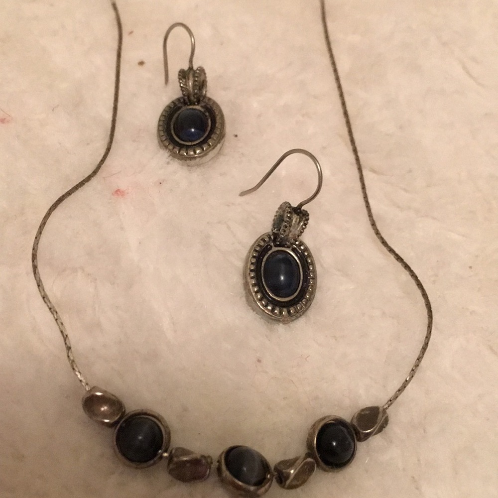 Necklace and earrings set